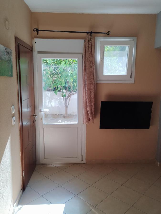 Cozy Apartment In Thessaloníki Luaran gambar